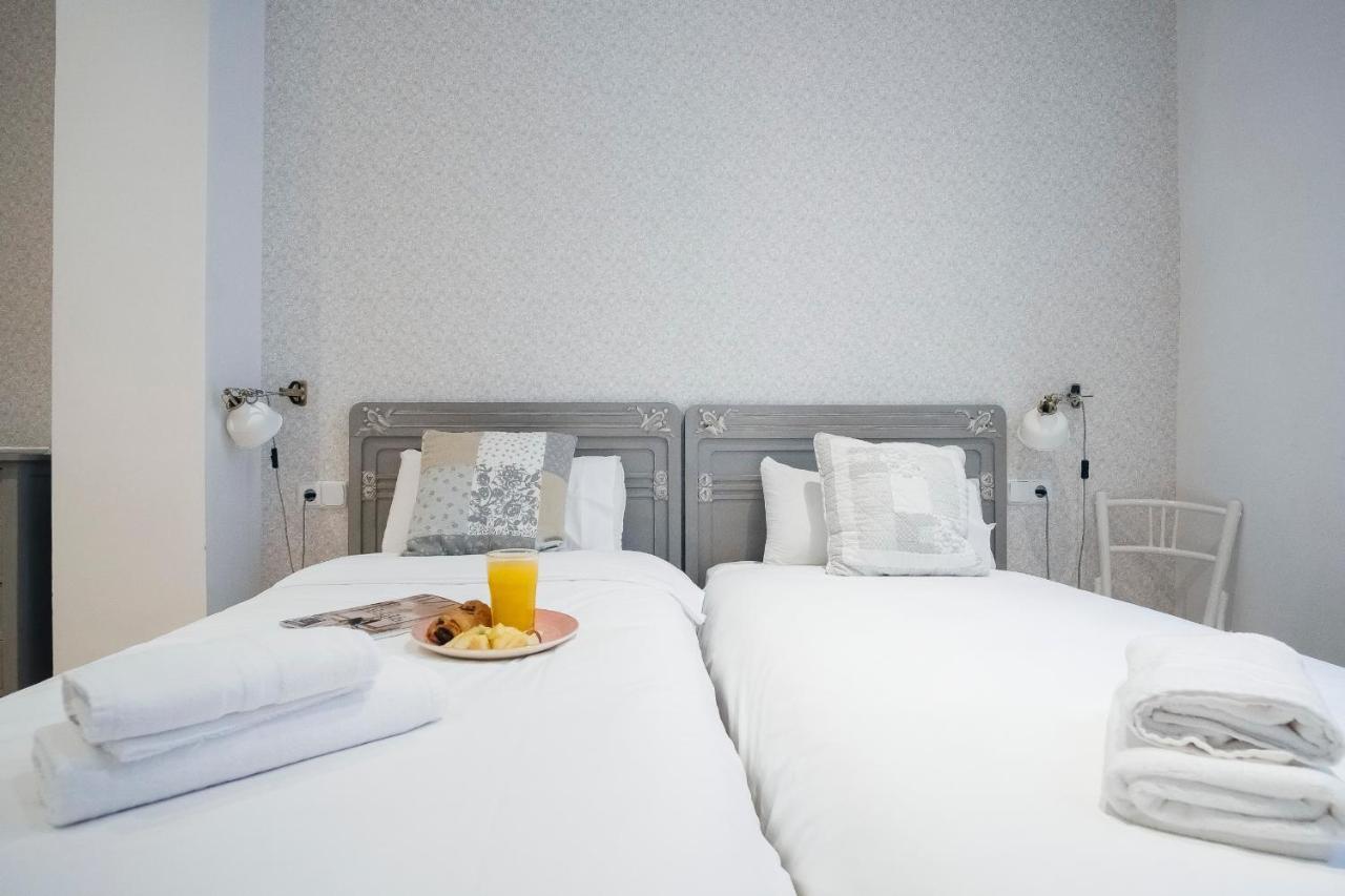 Fantastico 4R + 3B En Madrid Centro Apartment Luaran gambar