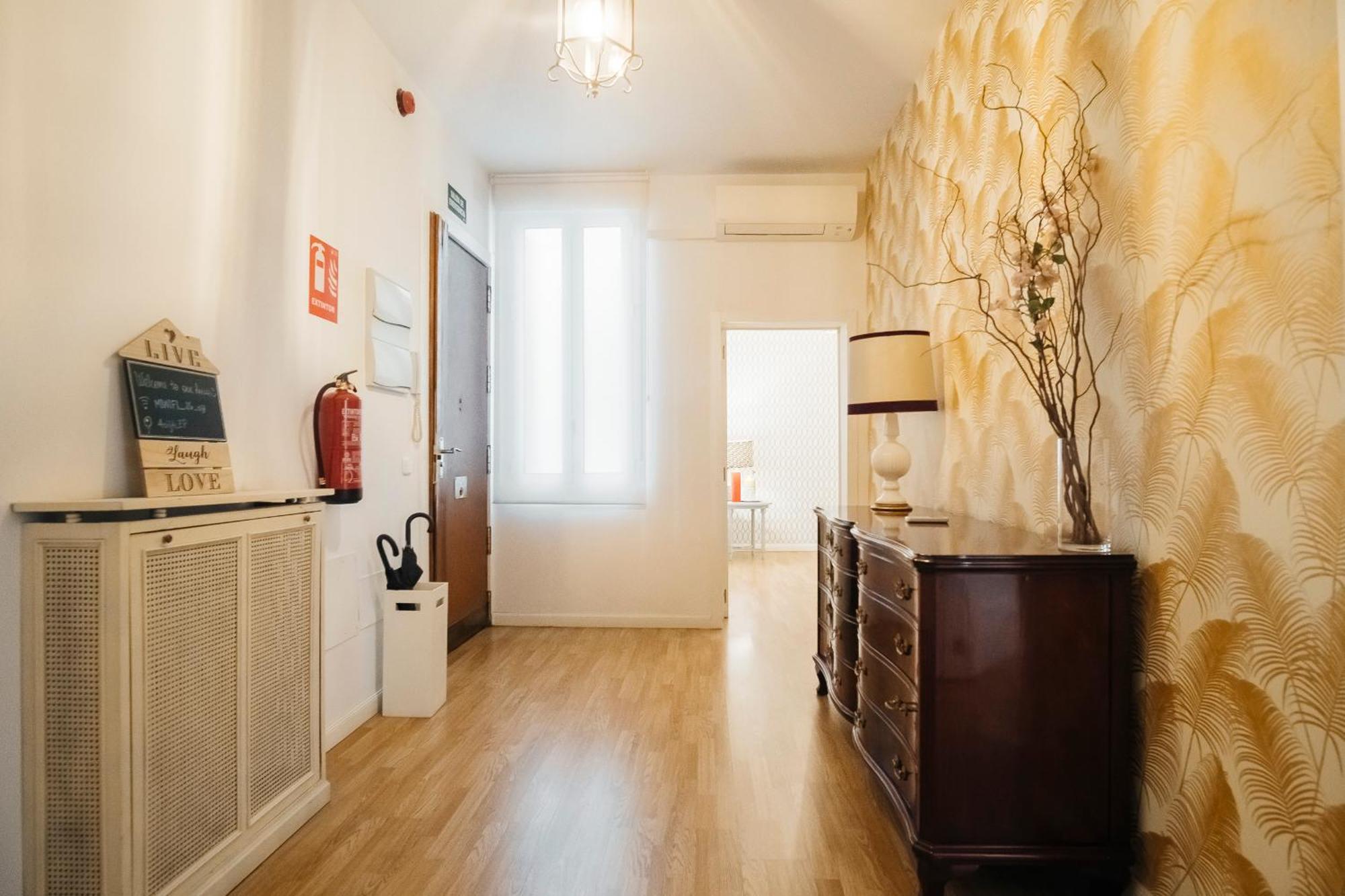Fantastico 4R + 3B En Madrid Centro Apartment Luaran gambar